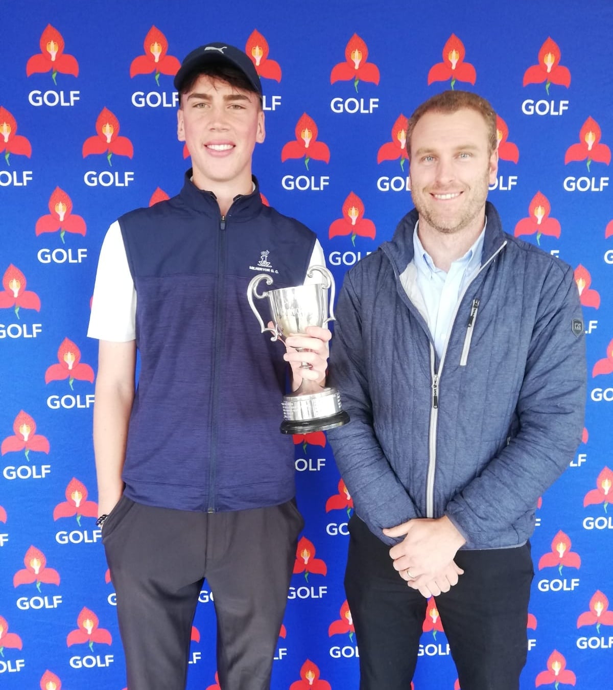 ADAM JOHNSTON LIFTS THE SILVERWARE AT CLOVELLY - Western Province Golf
